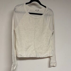 Chic Lace Skull Cream Sweatshirt